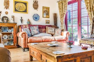 snug- click for photo gallery